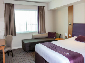 Premier Inn Abu Dhabi Airport (Business Park)