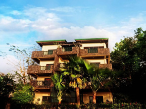 MC Mountain Home Apartelle