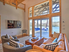 Idyllic Cotter Escape: Steps to White River!