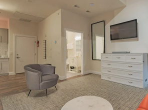 Inner Harbor's Best Luxury Furnished Apartments Apts by Redawning