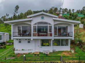 Peri Resorts