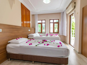 Castello Hotel & Aparts