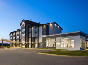 Microtel Inn & Suites by Wyndham Kirkland Lake