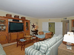 St. Maarten 1401 Silver Shells by Best Beach Getaways