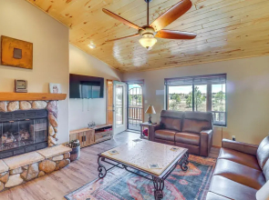 Near Lakes & Trails: Pet-friendly Cabin in Arizona
