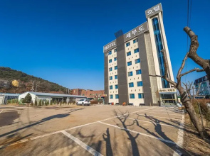 Hwaseong Hotel Jebudo