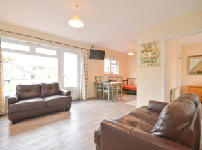 24 Tollgate Cottages