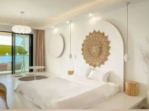 Shuangyuewan Haiyunxuan Theme Apartment