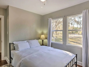 Ocala Equestrian Escape w/ Private Pasture!