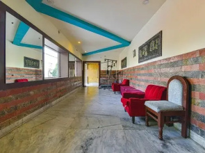 Fabhotel Prime Surpin Palace