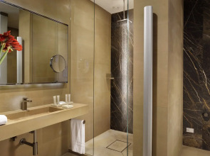 Palazzo Montemartini Rome, A Radisson Collection Hotel