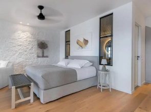 Onos Residence