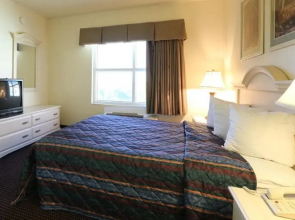 Allure Suites