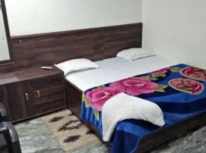 hotel prince tourist lodge