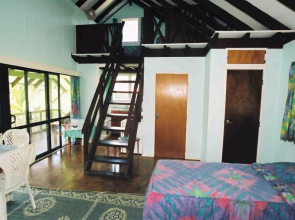 Gina's Garden Lodges