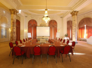 Hotel du Grand Lac Excelsior