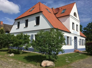 Neue Reihe 43 Villa Regulus OG