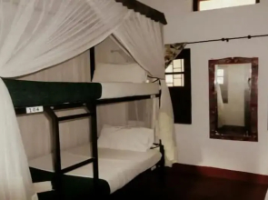 Kilimanjaro Backpackers Hotel - Backpacker