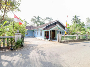 Riana Homestay