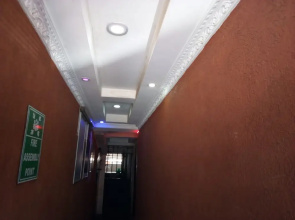 Bricks Pub & Hotel - Adults Only
