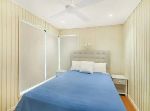 Summer Place - 24 Shearwater Street