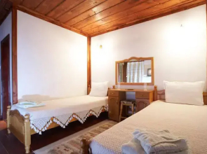 Iv Guest House