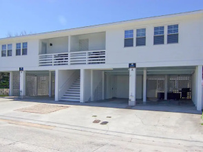 North Lumina Ave Duplex by Sea Scape Properties