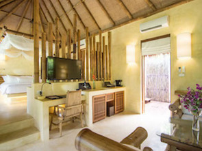 High Season Pool Villa & Spa