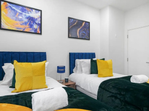 Central Stevenage Luxury 2 Bed Apartment