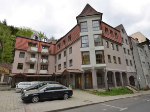 Beautiful Apartment in a Spa Resort, Only 2,5 km From the Jáchymov Chairlift - Keilberg