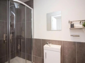 Select Train Station Suites