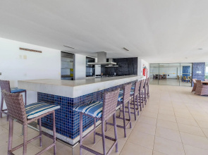 RV01 Excelente Quarto e Sala Pé na Areia