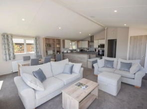 Long View in Roebeck Country Park Sleeps 4 Beach 3 5 Miles