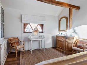 Beautiful and Authentic Penthouse in Bruges Center