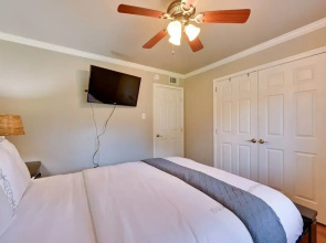 The Homestead - Luxury-cozy 2BR Apartments Near SFA & Historic Downtown Nacogdoches