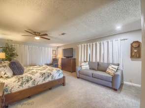 Our Lake View Cl 1683 4 Bedroom Home by RedAwning