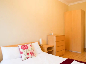 Spacious 4 Bedroom New Town Home