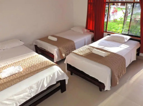 Country Club Eco - Casa Jardín
