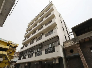 OYO Flagship 13847 HCMR Complex