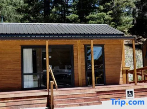 Lakefront Lodge Backpackers