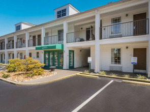 Quality Inn Decherd / Winchester