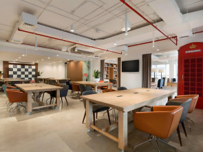 Отель TRYP by Wyndham Dubai