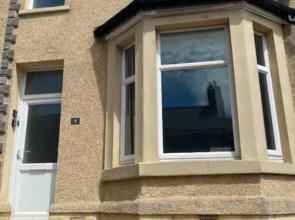 Stunning 3 Bed Holiday Home in Barry by Propertri