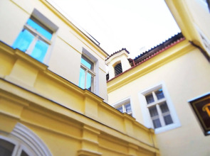 U Dvou Zlatych Klicu