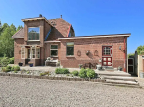 Characteristic Country House With Wellness