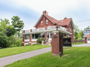 GG Barnum Mansion