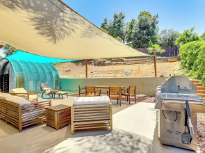 Peaceful Vista House w/ Gas Grill: 1 Mi to Dtwn!