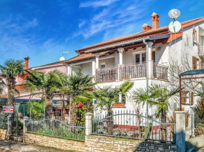 Apartments Marina