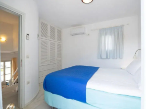 B5 Three Bedroom Home View Spectacular sea Views