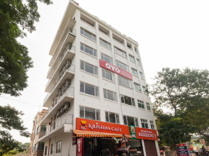 Capital O 27775 Hotel Srinivasa Residency